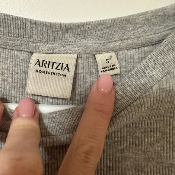 Aritzia Homestretch Longsleeve - Picture 4 of 8